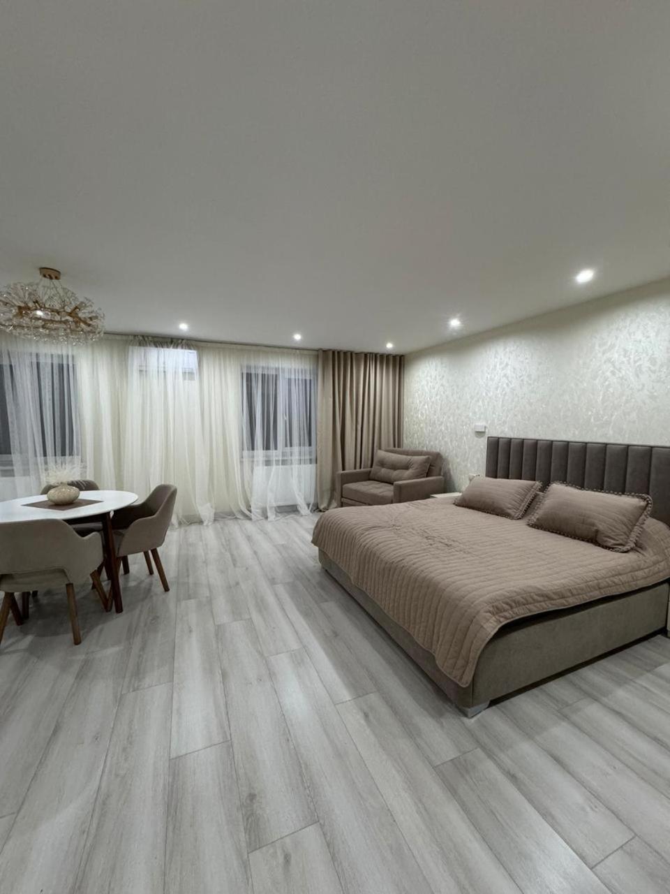 Samarkand Central Apartments Luaran gambar